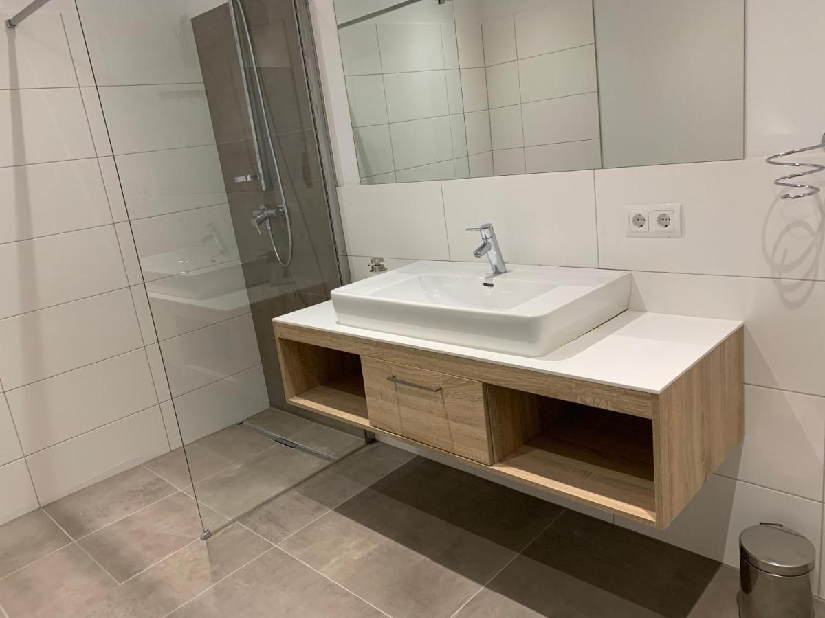 Ferienwohnung Siri Zentrum Mit Garten ซังคท์มิคาอิลอิมลุงเกา ภายนอก รูปภาพ