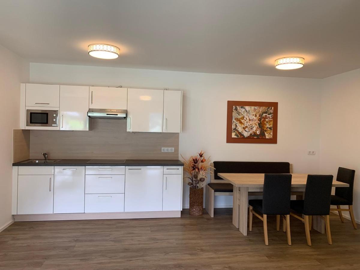 Ferienwohnung Siri Zentrum Mit Garten ซังคท์มิคาอิลอิมลุงเกา ภายนอก รูปภาพ